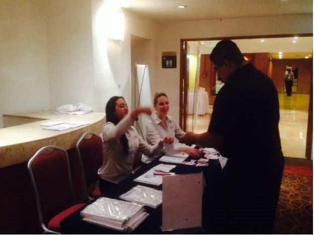 Servicio de registro para Foro empresarial en hotel del DF.